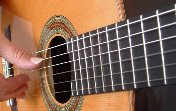 Come accordare la chitarra