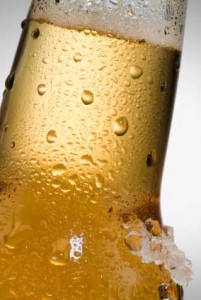 Raffreddare una bottiglia in pochi minuti